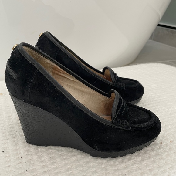 Michael Kors Woman's Rory Loafer Wedge Pumps Black, Size 6.5 - Picture 2 of 7